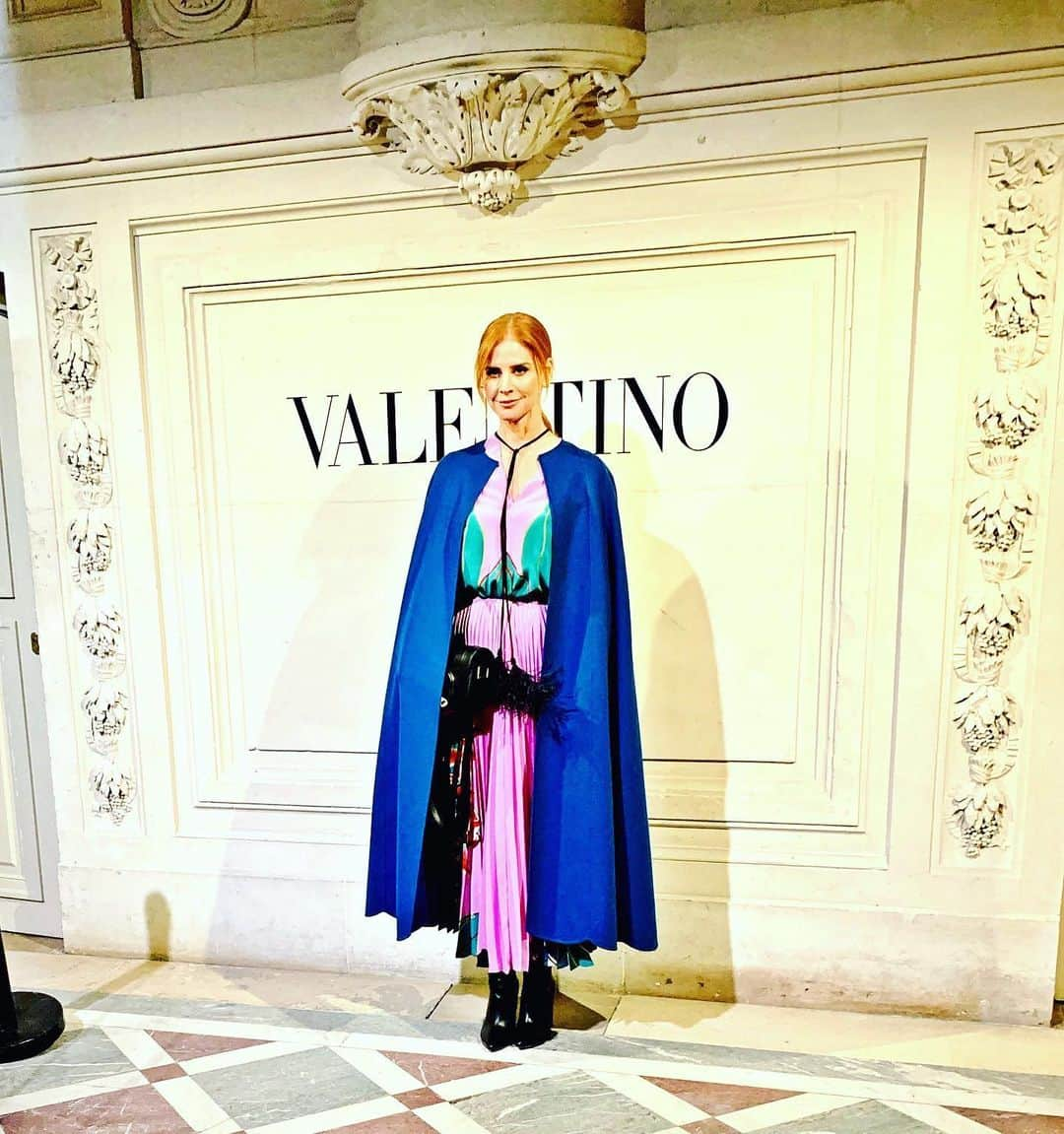 サラ・ラファティさんのインスタグラム写真 - (サラ・ラファティInstagram)「Thank you for having me @maisonvalentino. Witnessing @pppiccioli’s dream is pure magic. #valentino #hautcouture #paris」1月24日 10時10分 - iamsarahgrafferty