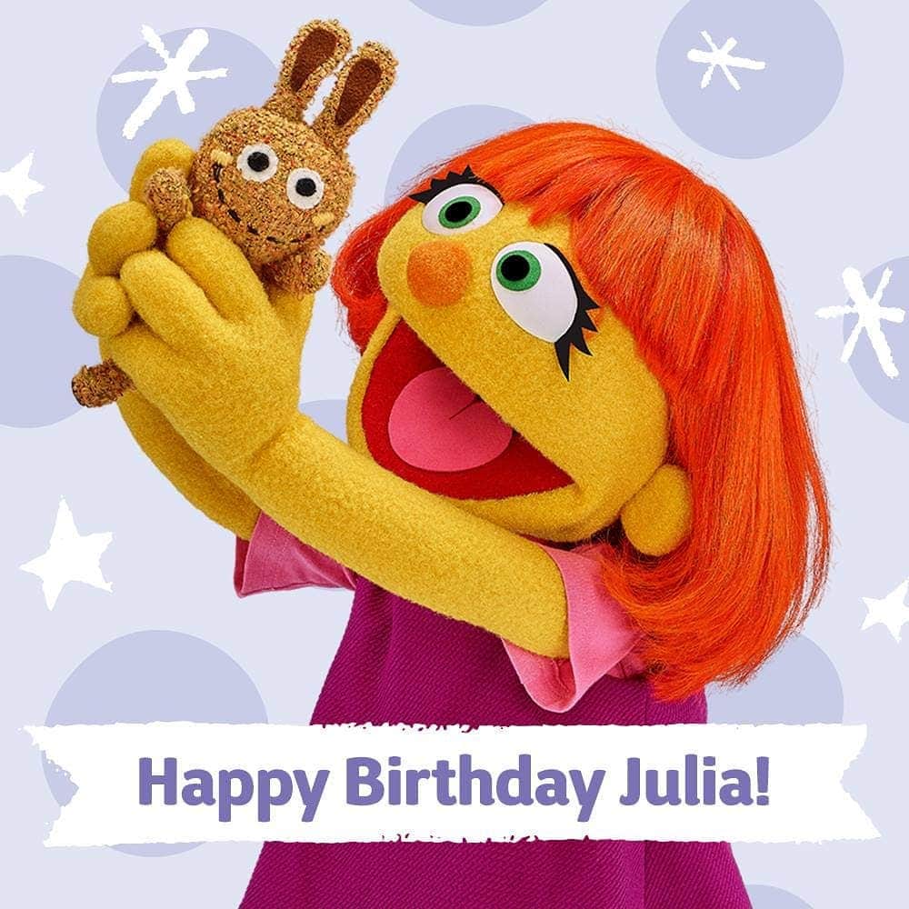 セサミストリートさんのインスタグラム写真 - (セサミストリートInstagram)「今日はジュリアのお誕生日！ジュリア、いつも大切なことを教えてくれてありがとう。 #ジュリアお誕生日おめでとう 　#お誕生日おめでとう #HappyBirthday」1月24日 10時26分 - sesamestreetjapan