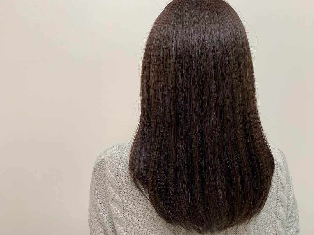 内木志さんのインスタグラム写真 - (内木志Instagram)「珍しい後ろ姿！ 髪の毛綺麗にしてもらいました❣️ もうすぐ舞台！ KAGEKI 黒蜥蜴 観に来てくれますか？🦎💕」1月24日 21時37分 - cocoro_naiki