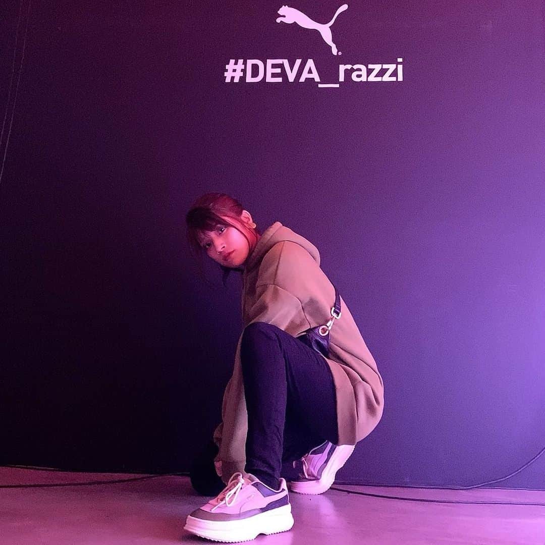のインスタグラム：「. . PUMAの新商品DEVA発売記念イベント👟 . 新商品の靴可愛いすぎる。 厚底なんだけど履いてて疲れないし、スタイル良く見えるから最高👐💓 . スニーカー履きたくて最近カジュアルスタイル増えてきた🤩 . . ケータリング美味しすぎてずっとモグモグしてた福山でした← . . #DEVA_razzi #puma #pr」