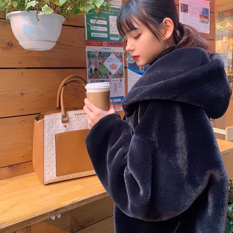 のインスタグラム：「☕️🌟」
