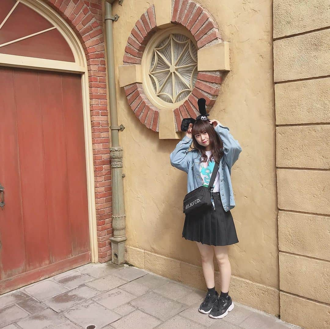 山田杏華さんのインスタグラム写真 - (山田杏華Instagram)「﻿ 家族旅行でディズニーランドに行ったときの🐭❤︎﻿ ﻿」1月24日 21時09分 - kyoka_1103