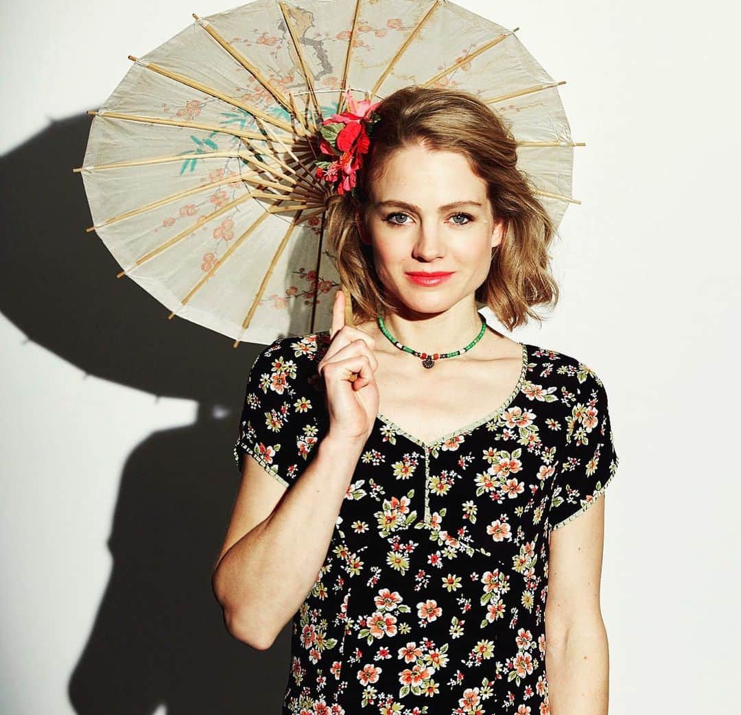 キャロライン チャールズのインスタグラム：「A touch of Spring. Shop the brand new Cassandra Dress now in-stores & online.  #ss20 #spring #springsummer #newcollection #newarrivals #newin #fashion #instafashion #style #fashionista #luxury #luxuryfashion #london」
