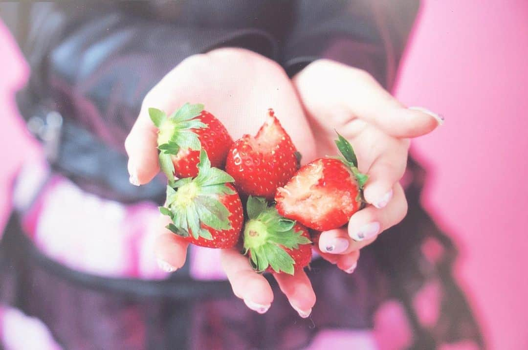 巴奎依さんのインスタグラム写真 - (巴奎依Instagram)「🍓」1月24日 21時32分 - kei_tomoe_official