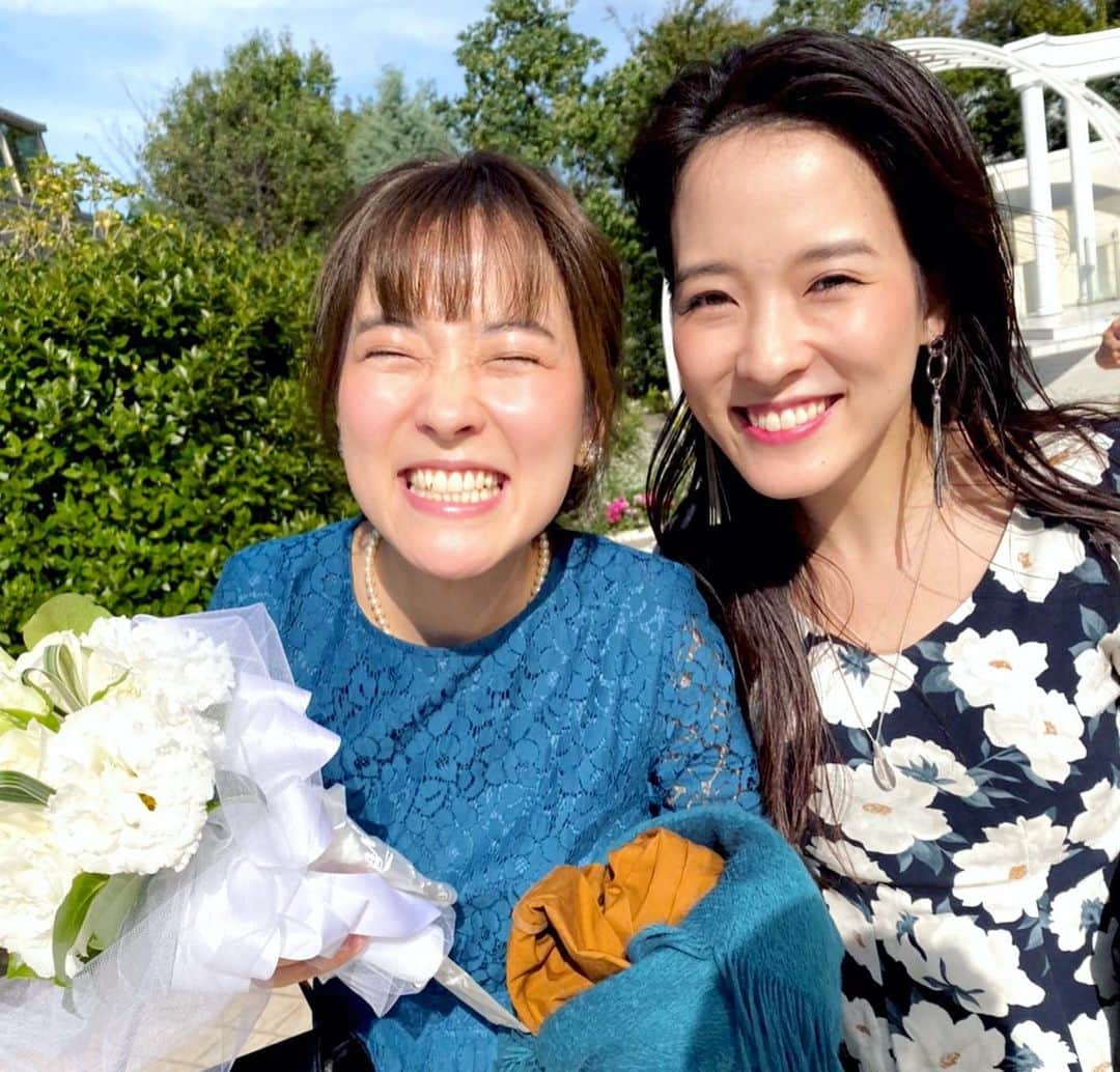 奈津子さんのインスタグラム写真 - (奈津子Instagram)「【出演情報】本日19時〜TBS系列「爆報！THEフライデー」に双子の妹の亜希子が出演します。私も少しだけでてるみたい。不器用で真っ直ぐな彼女の、再生の物語😊ぜひ観てくださいね。密着していただき、家族としても感謝です。SNS断食中の亜希子さんの代わりに告知します笑 ・ 双子写真どっぷり投稿🐹💖 ・ #家電 #家電好き #家電女優 #奈津子 #爆報フライデー #双子　#一卵性 #大木亜希子　#twins #twinstagram  #人生に詰んだ元アイドルは赤の他人のおっさんと住む選択をした」1月24日 13時22分 - natsuko_kaden