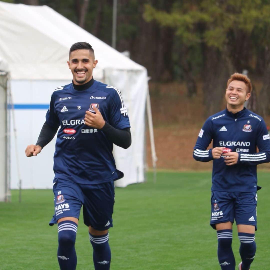 横浜F・マリノスさんのインスタグラム写真 - (横浜F・マリノスInstagram)「Having fun🤙 . #fmarinos #宮崎キャンプ」1月24日 14時25分 - yokohamaf.marinos