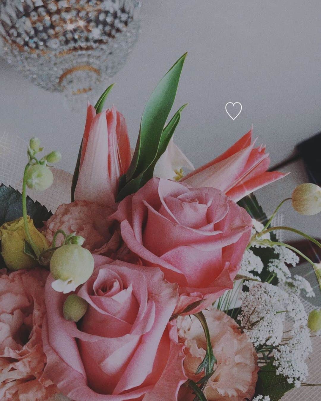 佐野友妃子さんのインスタグラム写真 - (佐野友妃子Instagram)「センスいい🥺💐 お花もらうと幸せな気持ちになる〜♡」1月24日 14時59分 - yukikosano1111