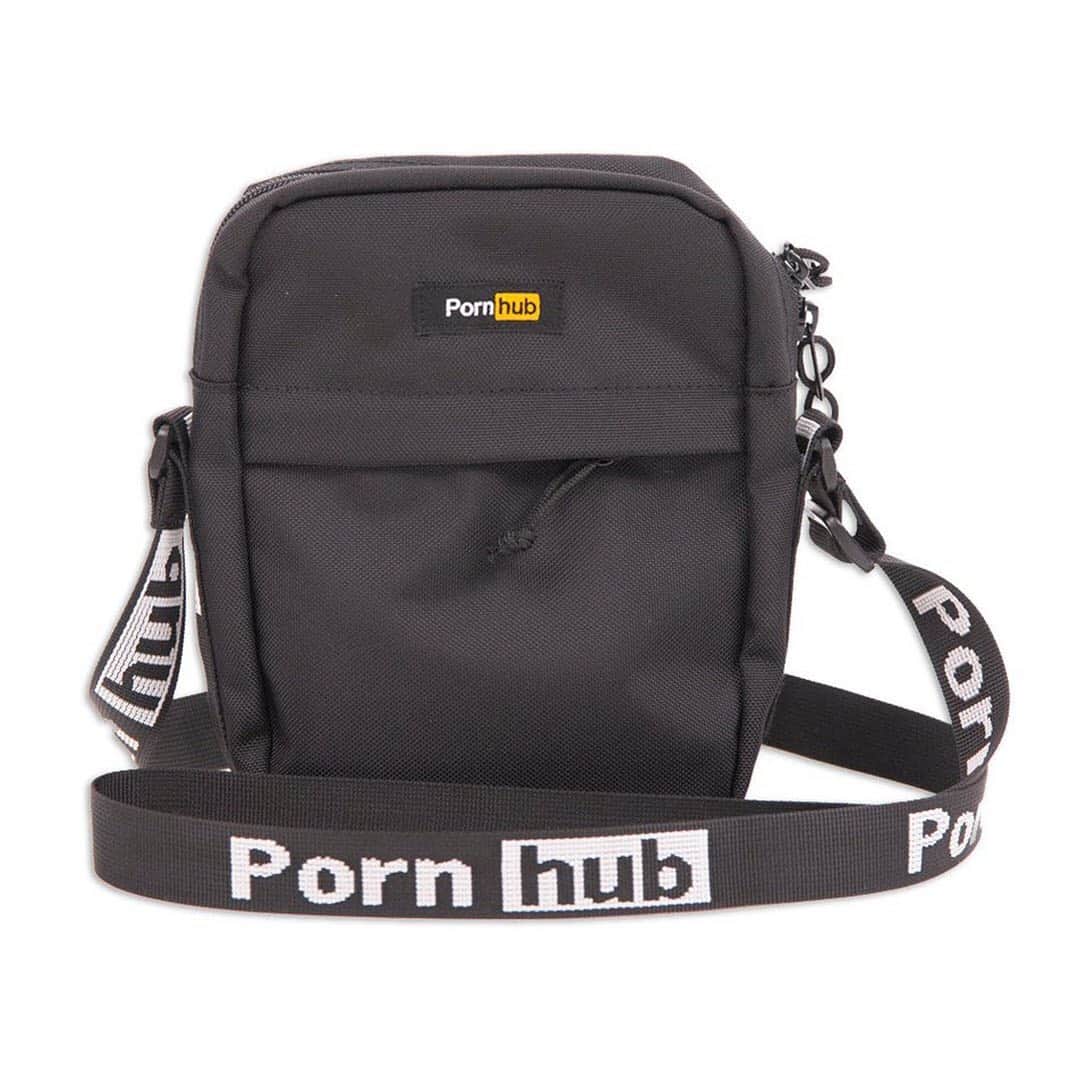 HYPEBEASTさんのインスタグラム写真 - (HYPEBEASTInstagram)「@hypebeaststyle: @pornhub has dropped a new crossbody bag. Constructed from durable black nylon, the item features a tiny “Pornhub” label at the upper panel, a hidden zipper compartment to store small goods, and bold white “Pornhub” branding over a ripstop strap that appears at the base of the bag. Its available now at the company’s safe-for-viewing apparel website for $60 USD.⁠⠀ Photo: Pornhub Apparel」1月24日 15時23分 - hypebeast