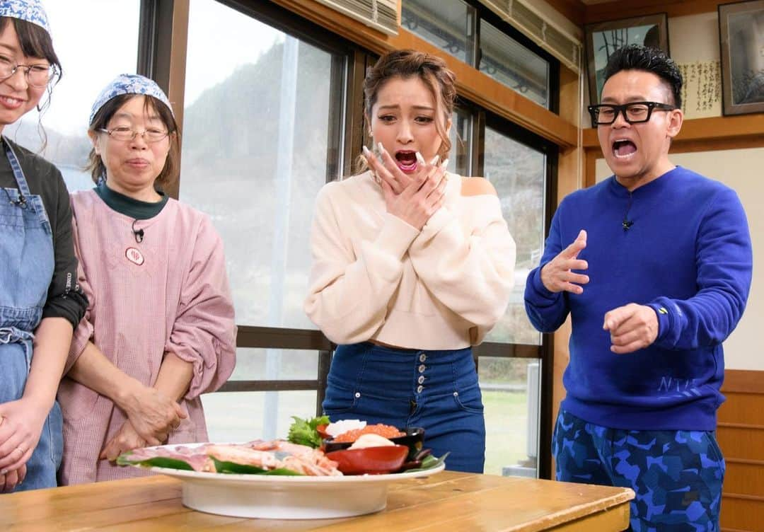 日本テレビ「満天☆青空レストラン」さんのインスタグラム写真 - (日本テレビ「満天☆青空レストラン」Instagram)「海苔料理！﻿ 和風はもちろん！﻿ 洋風にも！？﻿ ﻿ 明日放送です！﻿ ぜひご覧下さい⭐️﻿ ﻿ #満天青空レストラン﻿ #青空レストラン ﻿ #青空 #青レス #満天 ﻿ #宮川大輔 ﻿ #大ちゃん ﻿ #うまい ﻿ #日テレ #日本テレビ﻿ #石川県﻿ #冬﻿ #ロケ ﻿ #海﻿ #岩のり#のり﻿ #ゆきぽよ」1月24日 16時06分 - aozora_official