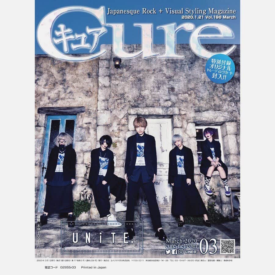 結さんのインスタグラム写真 - (結Instagram)「Cure巻頭撮り下ろし時オフショット📷  #ユナイト  #vocal #結  #visualkei #band  #雑誌 #cure #巻頭 #撮り下ろし #オフショット #結は私の王子様」1月24日 16時43分 - sing.yui.0318