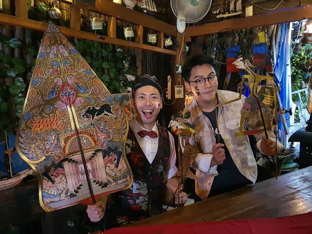アキラ・コンチネンタル・フィーバーさんのインスタグラム写真 - (アキラ・コンチネンタル・フィーバーInstagram)「Hari ini shooting di travel program. coming soon Pippiiiiiiii😁｢Tau Gak Sih｣TRANS7📺 今日は朝一でインドネシア 人のアリオさんと一緒に旅番組の収録でした！ジャワ料理グルメツアーにLETS pippi ナディアさんも別撮りで豆を食べました🍽 #taugaksih  #indonesia #akirakimura #jawa  #jakarta  #trans7」1月24日 17時08分 - official_akira7