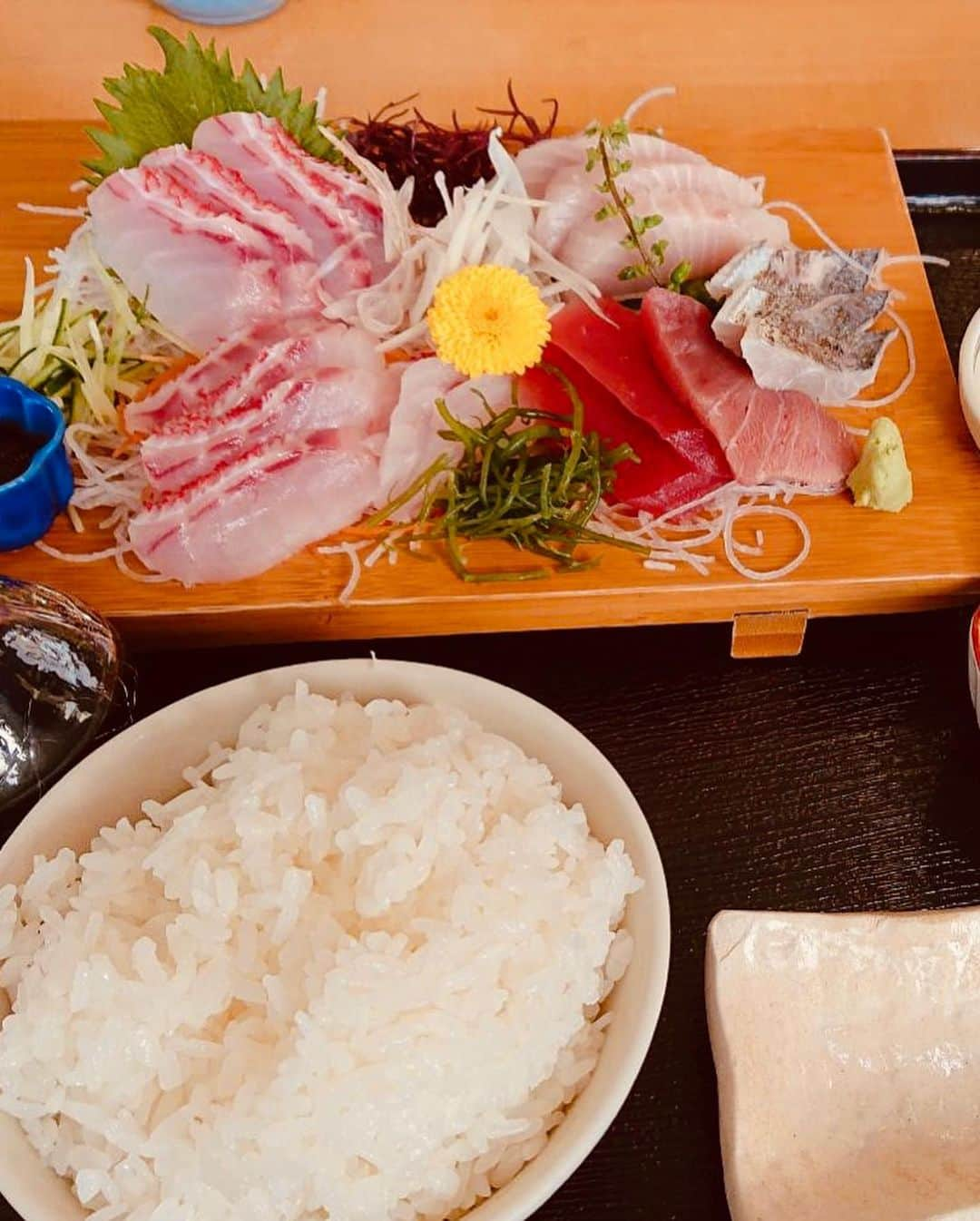 窪塚洋介さんのインスタグラム写真 - (窪塚洋介Instagram)「They can serve amazing local fish dishes in Miura(Matsuwa). mackerel, Horse mackerel,ocean perch,red bream,skilfish,,, Everything tasted great!! #matsuwa」1月24日 17時19分 - yosuke_kubozuka