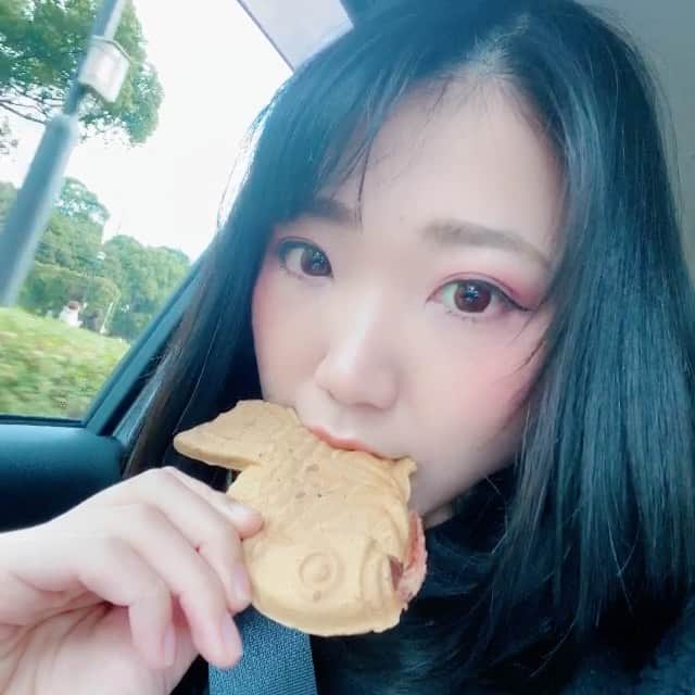 伊石真由のインスタグラム：「メリークリスマスイヴで投稿が止まってるのヤバすぎる #声優 #役者 #動画」