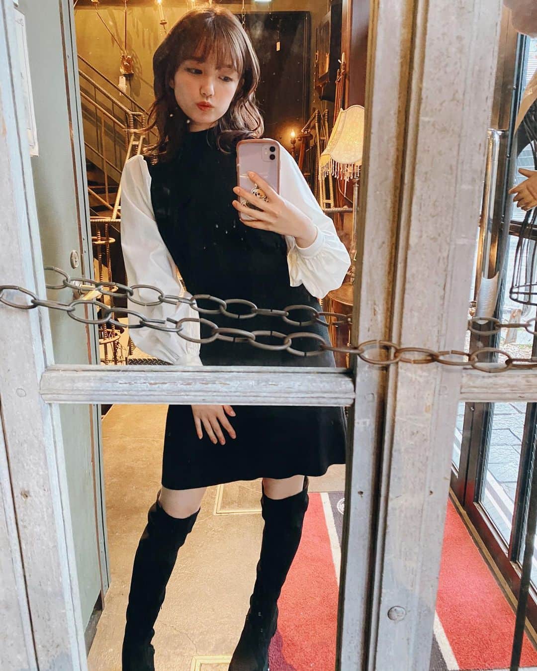 加藤玲奈のインスタグラム：「昨日の私服🦄💜 ONE PIECE @frees_mart  BOOTS @31sonsdemode」