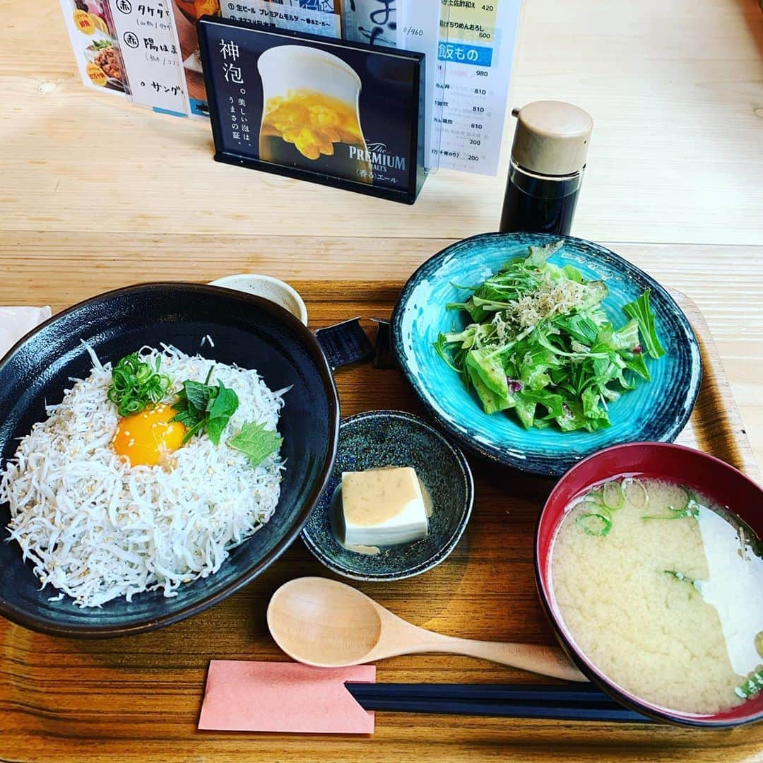 金村義明さんのインスタグラム写真 - (金村義明Instagram)「#ランチ#新大阪駅中央口ヤナケンブー#しらす丼定食#超劇うまままままままままし #グランフロント北館10階#LIXIL講演会#感謝です🙇」1月24日 18時05分 - yoshiaki_kanemura