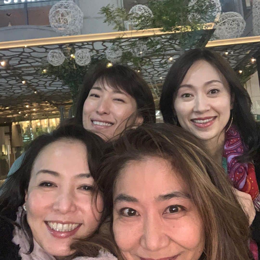 河野景子さんのインスタグラム写真 - (河野景子Instagram)「女子会新年会✨ いゃ〜笑った笑った。 盛り上がった〜‼︎ それでいて、真剣な話もしっかりしちゃって、私たちって いつまでも語れる‼︎ さすが女子会❣️」1月24日 18時08分 - keikokono1112