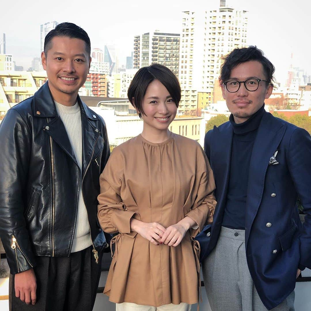 高田朋佳さんのインスタグラム写真 - (高田朋佳Instagram)「“After shooting, check out this content coming next month on @b.r.online ...” ———————————————————————— #shooting #jacketstyle #newcolonialstyle #jetset #singapore #luxuryresort #colonyclothing #singaporelife #singaporestyle  #lifestyle #fashion #mensfashion」1月24日 18時24分 - tomoyoshi_takada