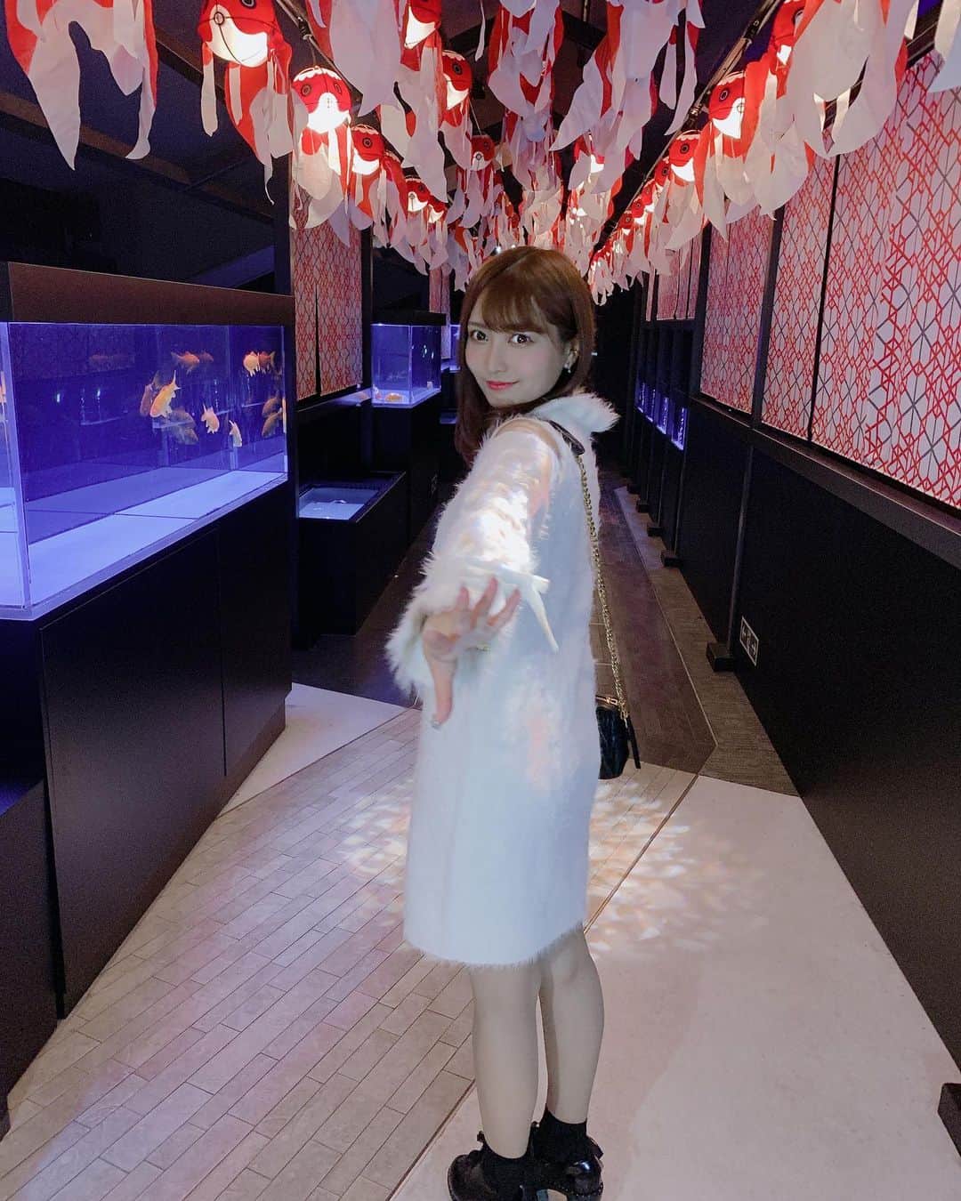 太田里織菜のインスタグラム：「. . デートだよ♡ . #らぶどる #水族館 #水族館デート #すみだ水族館 #スカイツリー #押上　#押上水族館」