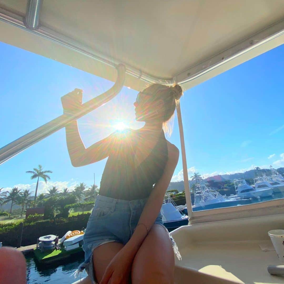 ピパ さんのインスタグラム写真 - (ピパ Instagram)「Time to get ship faced😎 . . #costarica #jaco #tortugaislandtour #boattour #CRAF #totheisland」1月24日 18時42分 - bipa.diva