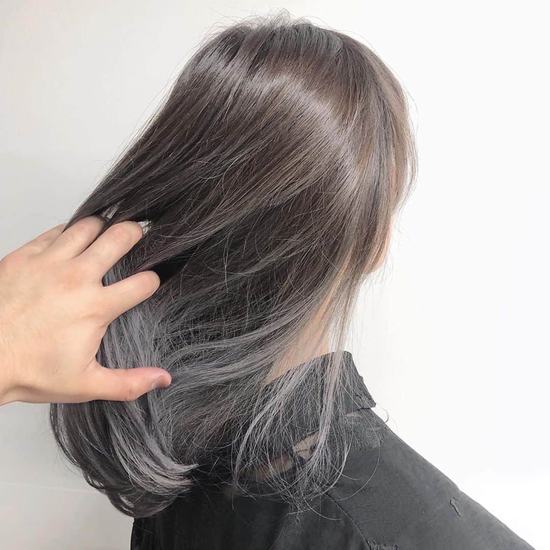 Aliveさんのインスタグラム写真 Aliveinstagram ラベンダーグレージュ グラデーションカラー こちらのヘアーは 表参道店 Yohei Alive が担当しました グラデーションカラーで動きのあるヘアに 透け感も楽しめるカラーです 美容院 美容室