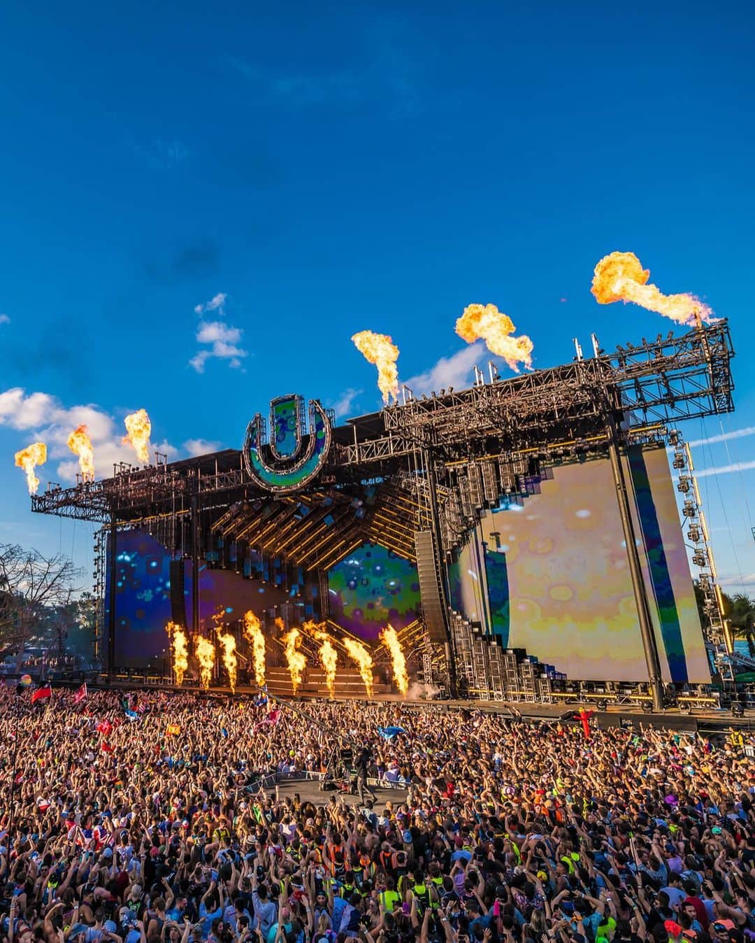 Ultra Music Festivalさんのインスタグラム写真 - (Ultra Music FestivalInstagram)「Only 55 days until #Ultra2020!  Which artists are you most excited to see perform at our return to Bayfront Park?」1月25日 6時08分 - ultra