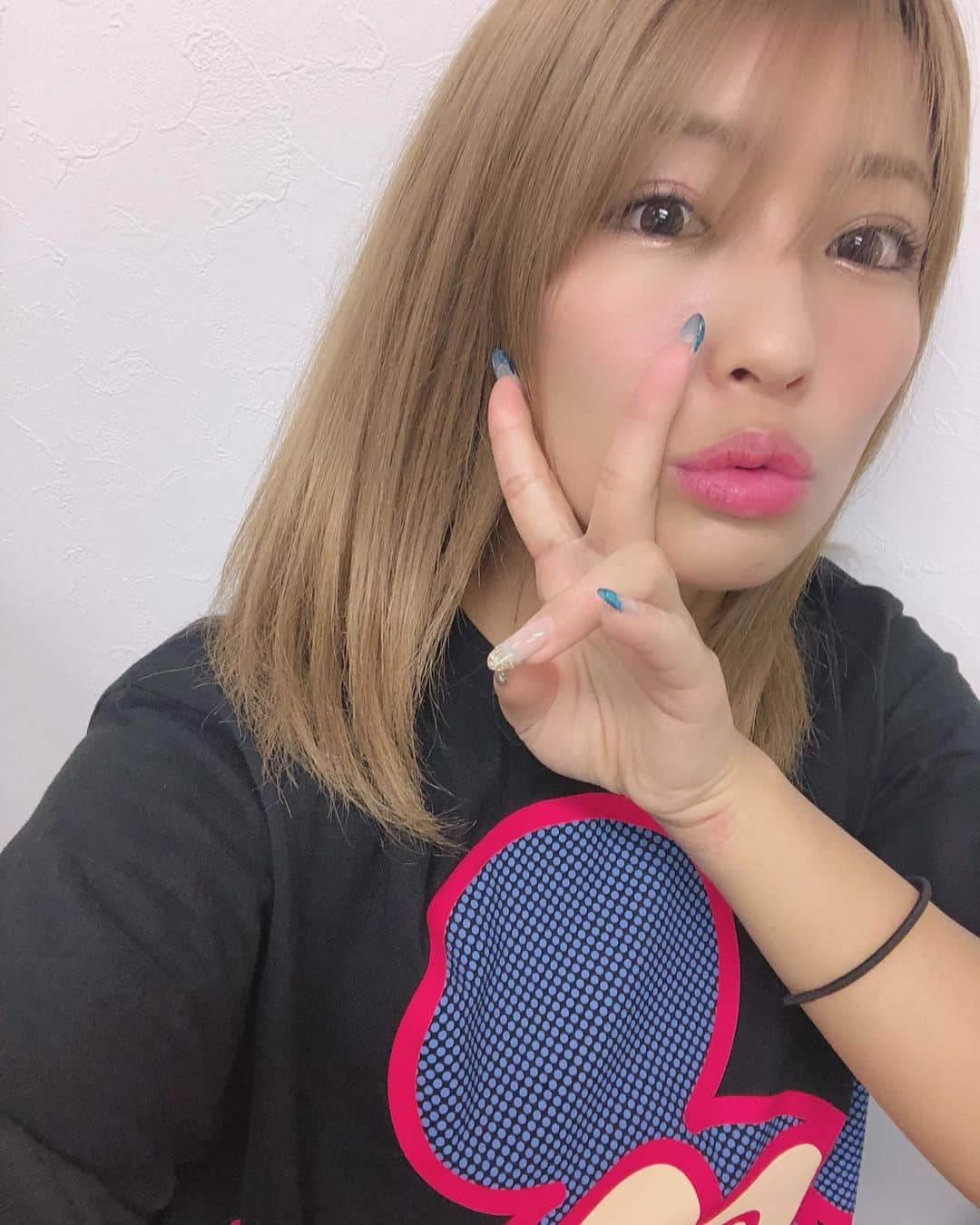 橋本梨菜さんのインスタグラム写真 - (橋本梨菜Instagram)「最近は髪がずーっと明るかったんやけど、、、、、」1月25日 6時43分 - hashimoto_rina_