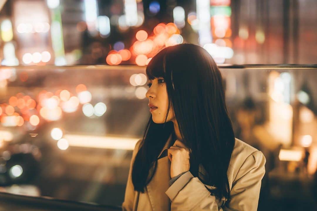 中峰みあさんのインスタグラム写真 - (中峰みあInstagram)「Portrait  #portrait #japan #tokyo #streetphotography #followme #ポートレート #街ポトレ #夜景 #東京 #ロングヘア #大学生 #被写体 #モデル #撮影会 #写真好きな人と繋がりたい #クール #綺麗」1月24日 22時03分 - mia_kumasan