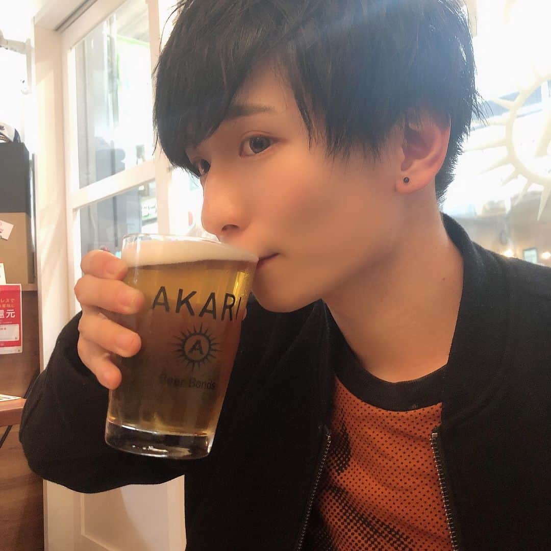 影井ひろ樹さんのインスタグラム写真 - (影井ひろ樹Instagram)「クラフトビールふるうてーでおいぢい。」1月24日 22時19分 - nigaoenohiroki