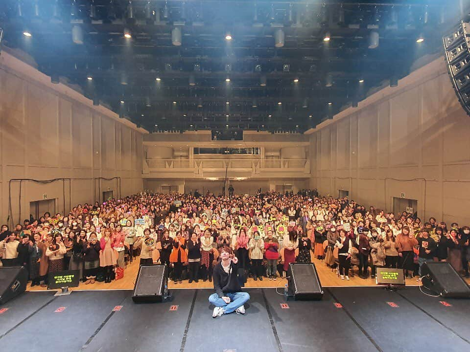 U-KISSさんのインスタグラム写真 - (U-KISSInstagram)「JUN(from U-KISS) Live 2020 -22-東京公演にお越しいただき誠にありがとうございました🤗👏 ミニアルバム『22』発売を記念した今回ライブいかがでしたか。 またお会いしましょう🎉  #ukissjun #이준영 #ukiss #ミニアルバム22 #avex #kissme #comealive」1月24日 22時14分 - ukiss_japanofficial