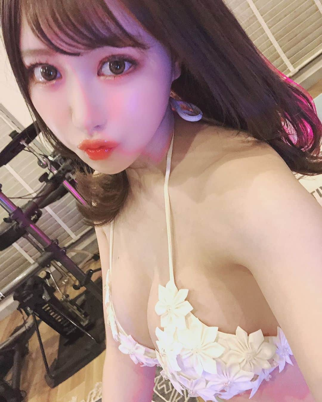 白田まい（白玉ろぷ）のインスタグラム：「😗←似てる？？ #白田まい #撮影会モデル #japanesegirls #时装 #模特  #コスプレ撮影 #粉我 #モデル撮影会 #偶像 #名古屋モデル」