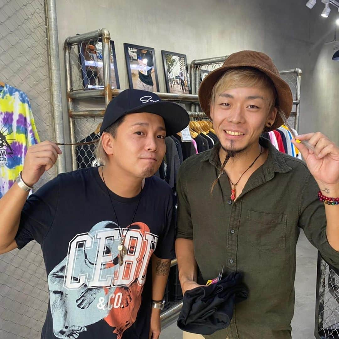 SHOGOのインスタグラム：「松田大夢くんと📸﻿ ﻿ ﻿ ﻿ #175R ﻿ #SHOGO ﻿ #cebu ﻿ #セブ ﻿ #セブ島﻿ #cebuyolo ﻿ #セブヨロ﻿ #cebuandco﻿ #セブアンドコー﻿ #hiromumatsuda﻿ #松田大夢﻿ #バジャウ族﻿ #badjao」