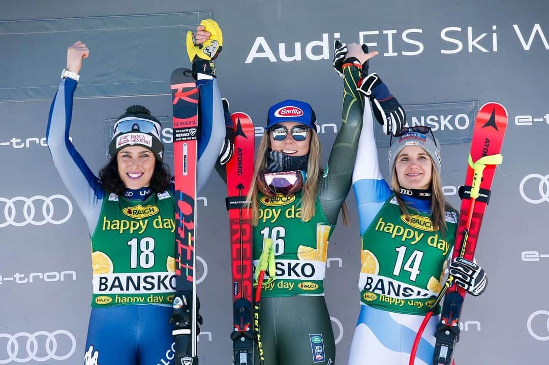ミカエラ・シフリンのインスタグラム：「SO. MUCH. FUN. 😅🥴🙃🥳🥳🥳 Another chance tomorrow! Congrats to @federicabrignone and @joanahaehlen (first podium!!)...and my teammate @breezyjohnsonski for skiing with courage and getting 10th in her second race back from injury!! 👏👏 #weareskiing」