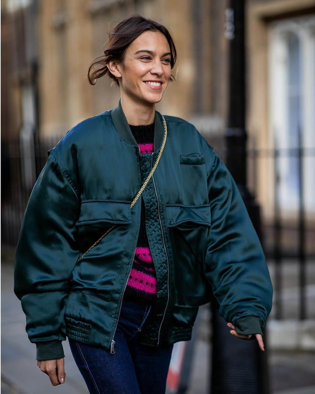 のインスタグラム：「Alexa Chung looking fabulous in our silk satin Rene, on sale now in teal, black and red. .⠀ .⠀ .⠀ .⠀ .⠀ .⠀ .⠀ .⠀ .⠀ .⠀ .⠀ #alexachung #katharinehamnett #katharinehamnettlondon」