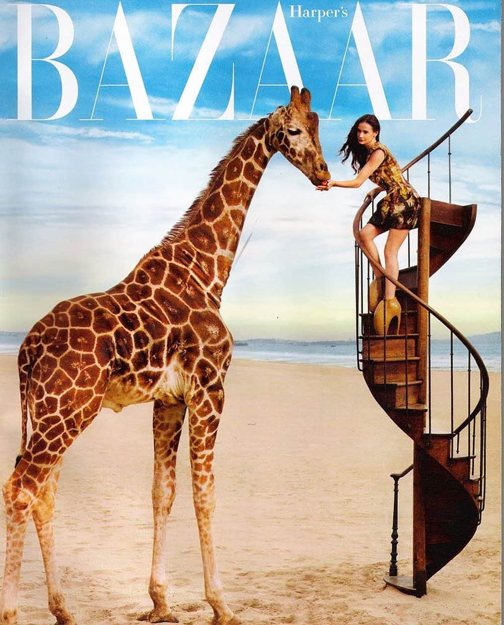 レイチェル・ゾーさんのインスタグラム写真 - (レイチェル・ゾーInstagram)「#FBF to a highlight of my career styling my friend and then client @demimoore in @alexandermcqueen in a look from his final collection for the cover of @harpersbazaarus with a #giraffe on a spiral staircase on the beach. I want to thank @glendabailey for the great honor of collaborating on this iconic #photoshoot and so many others with you and your extraordinary team.  This was one of many unforgettable #bazaar moments.  I am #forever a #stylist and beyond #grateful 🙏🏻 . XoRZ」1月25日 2時01分 - rachelzoe