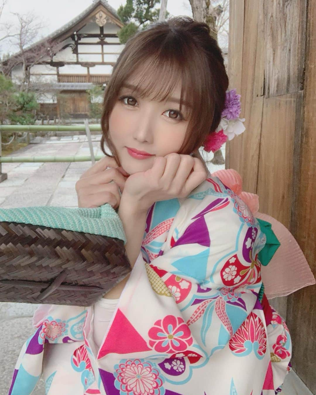 大槻ひびきさんのインスタグラム写真 - (大槻ひびきInstagram)「京都がさらに大好きになりました🥰 髪も可愛くしてもらったよ🌸 #japan #kyoto #京都 #日本 #和 #着物 #kimono #嵐山 #写真集 #クラウドファンディング」1月25日 2時20分 - yanhibi0221