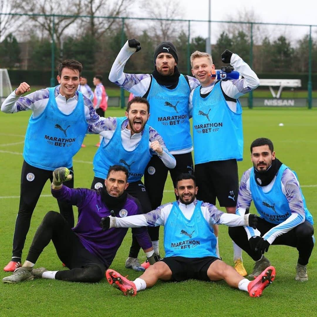 ニコラス・オタメンディさんのインスタグラム写真 - (ニコラス・オタメンディInstagram)「🤘🏻 #training @mancity 🔥💪🏻」1月25日 2時57分 - nicolasotamendi30