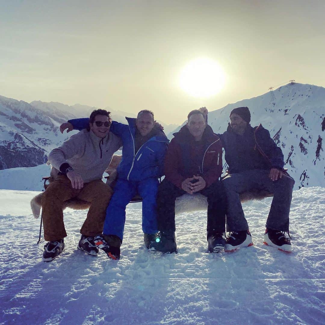 エリヤス・エンバレクのインスタグラム：「Habe die Ehre, Tirol! 🇦🇹❤️ @clerigomonte @bruecknermaximilian @stockanotti」