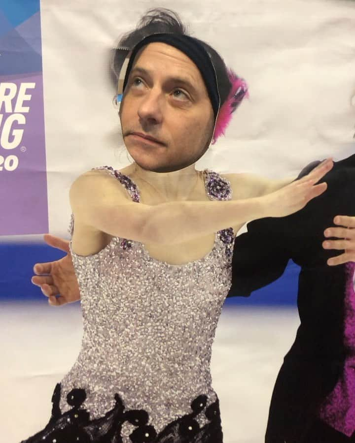 メリル・デイヴィスのインスタグラム：「I’ve never looked better 🙌🏼✨ @brianboitano #uschamps20 @michaelweiss2 crushing the camera skills!」