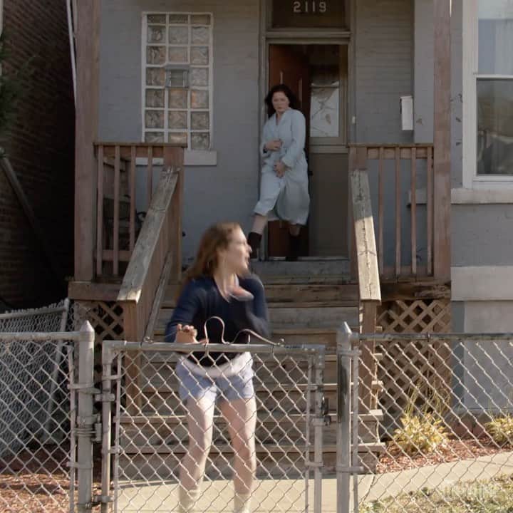 シャノーラ・ハンプトンのインスタグラム：「Who’s ready for the finale??? Season 10! @shameless」