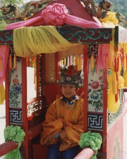 のインスタグラム：「#awAirDrop: Rolling up to the #LunarNewYear function like」