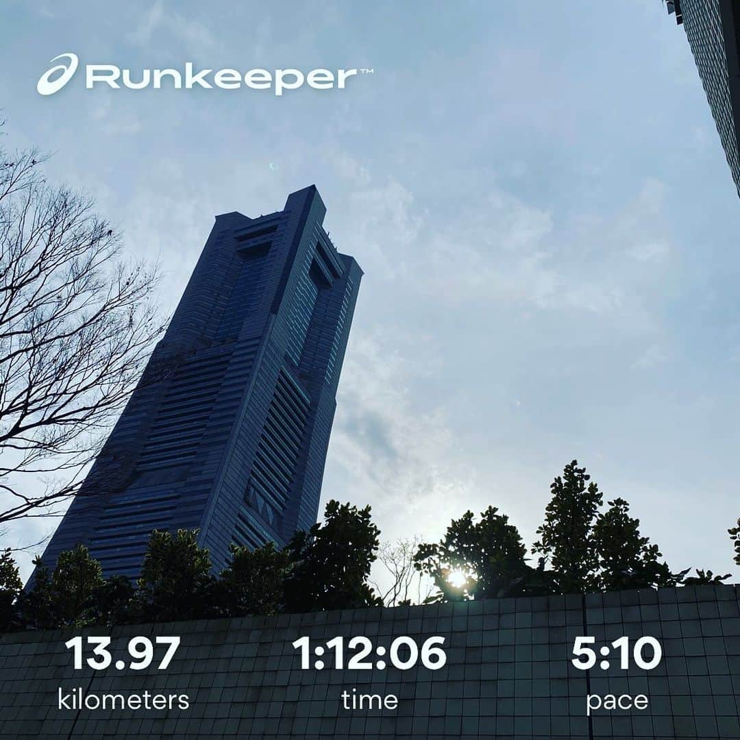のインスタグラム：「春節RUN♪ #みなとみらいラン #マークイズ #赤レンガ倉庫 #山下公園 #中華街 #激混み #10kmジョッグ #and #リベンジ #1km3本 #インターバル #3分53秒 #3分47秒 #3分54秒 #一安心 #ハリシマスタグラム」