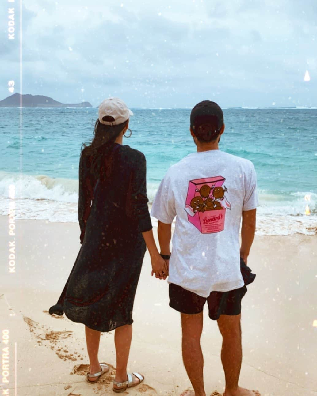 中田早保さんのインスタグラム写真 - (中田早保Instagram)「. 👫🏻💓💕 . #hawaii#trip#Kailua#beachpark#beach#夫婦#ハワイ旅行#ハワイ旅行記#2020」1月25日 15時49分 - saho_02