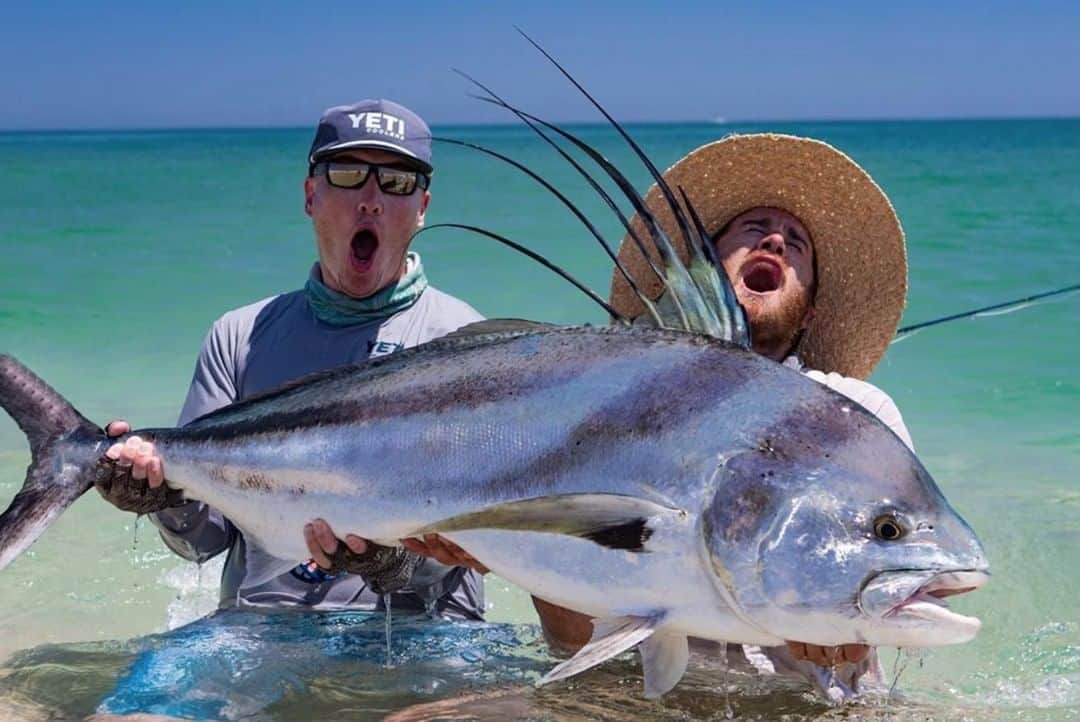 Costa Sunglassesのインスタグラム：「Rooster call. 📷: @matt.jones.photography @christiaanpretorius @captjackproductions #SeeWhatsOutThere #BornOnTheWater」