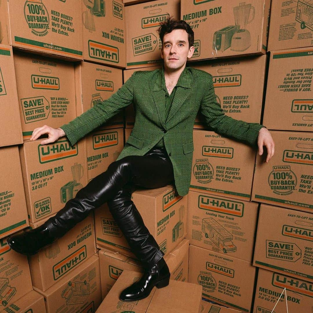 マイケル・ユーリーさんのインスタグラム写真 - (マイケル・ユーリーInstagram)「Come see #GrandHorizons to find out what the #Uhaul’s all about.  Love this photo by @emiliomk for @broadwaycom  Blazer & Shirt: @christianwijnants / @purplepr Leather Trousers & Silver Ring: @coach Boots: @jimmychoo Silver Jewelry: stylist's own Style by: @sammyratelle for @rrrcreative agency Style associates: @ashleydai1 / @ashleymarienyc / @alexandra.bucokova」1月25日 7時47分 - michaelurielikesit