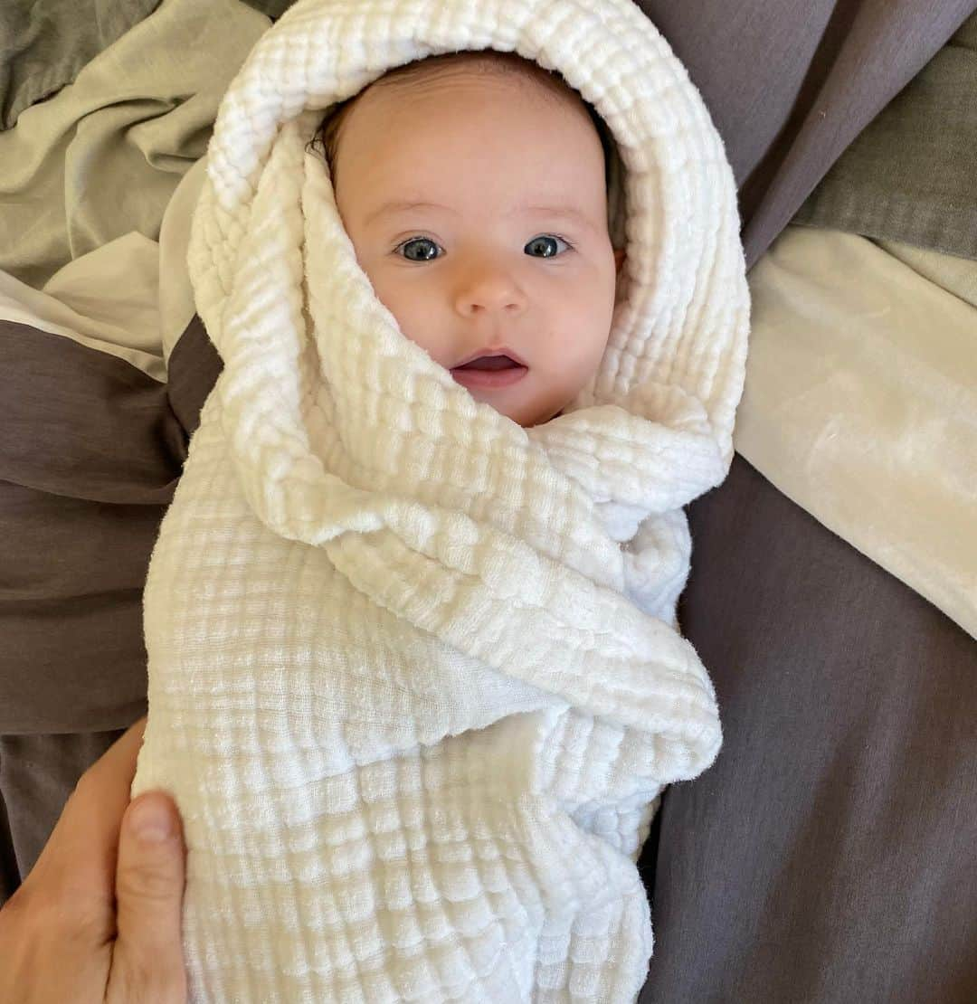 ニック・カーターさんのインスタグラム写真 - (ニック・カーターInstagram)「Blessed to have her in our lives. #daddysgirl😘 #daddyslittlegirl #babygirl #grateful #inlove #newborn #newbornbaby #fatherhood #parenthood #children #fatherhood #babypictures」1月25日 8時17分 - nickcarter