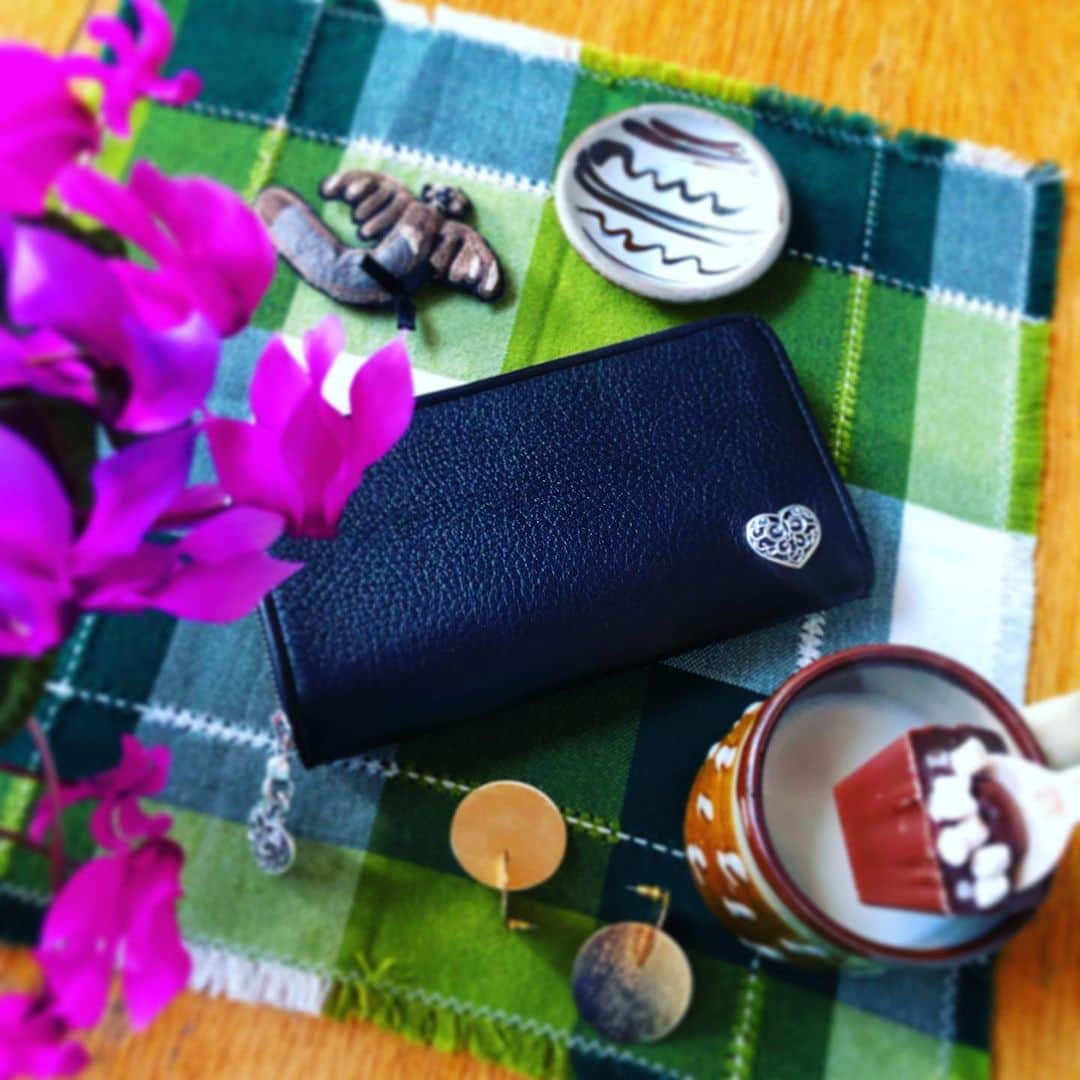 Bill Wall Leather × BEAMSさんのインスタグラム写真 - (Bill Wall Leather × BEAMSInstagram)「【Re arrival】W945 - Tribal Heart Wallet / *Exclusive item」1月25日 8時28分 - billwallleather_beams
