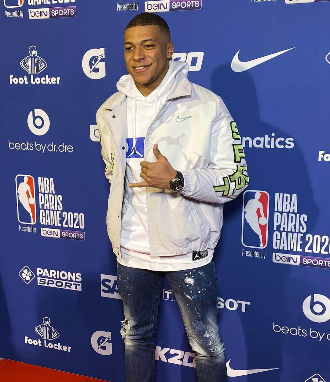 キリアン・エムバペさんのインスタグラム写真 - (キリアン・エムバペInstagram)「🏀🤙🏽 #NBAParisGame2020」1月25日 8時29分 - k.mbappe