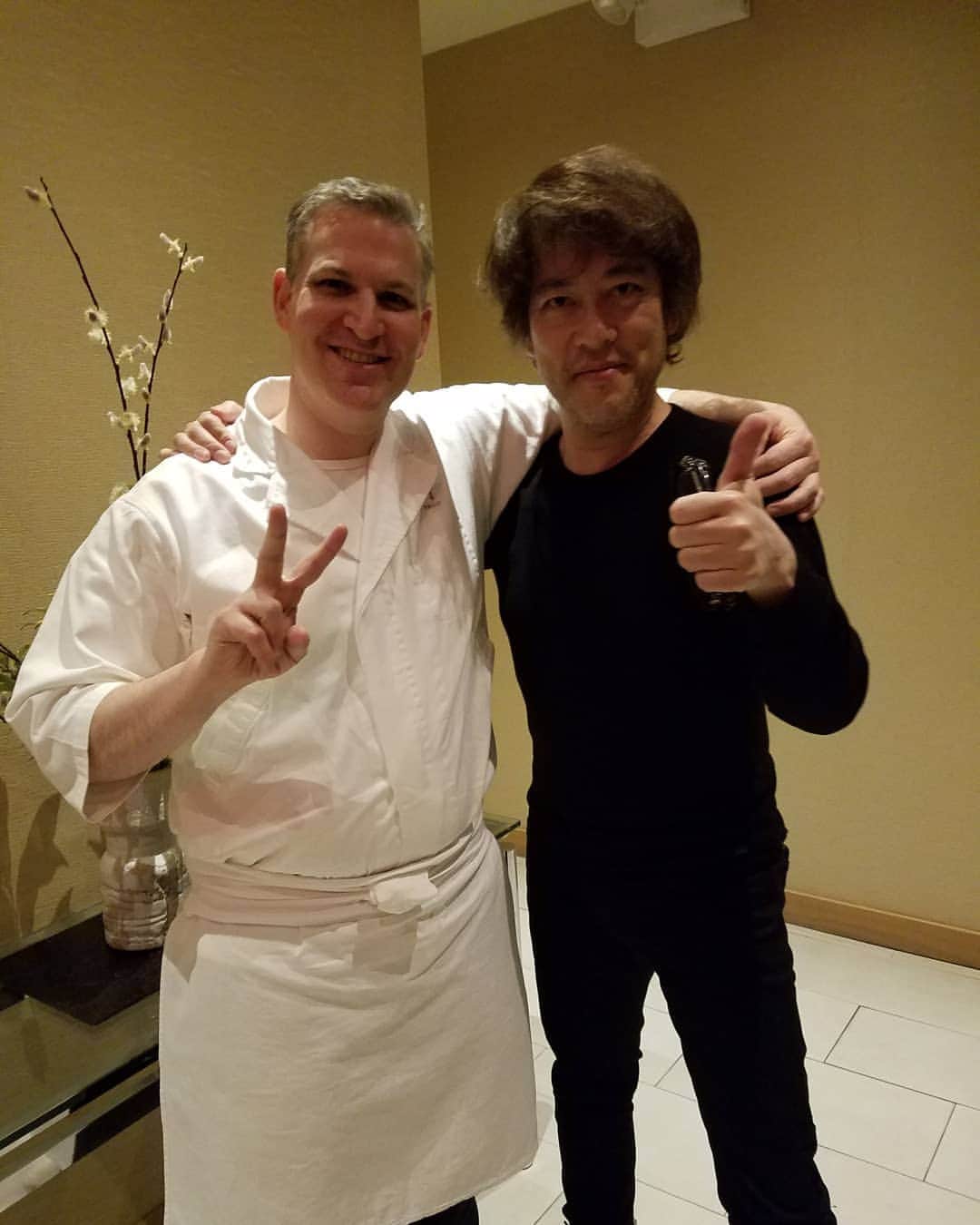 勝田一樹のインスタグラム：「サイコー😃⤴️⤴️でした☀️ Derek大将✨有難うございました🎵  #勝田めし #勝田一樹  @69leonardst #shojiat69leonardstreet」