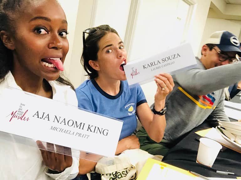 カーラ・ソウザのインスタグラム：「We just finished our last table read EVER for @howtogetawaywithmurder and I’m having ALL the feels. For the past 6 years, #HTGAWM and this family have made up such a huge part of my life. I’ve laughed, cried, grown, been hurt, been healed, and evolved as an artist and as a person. I am eternally grateful to everyone who made the last six years so beautiful and I will dearly miss getting to create together. Can’t wait for you all to see the last 6 episodes 😱」