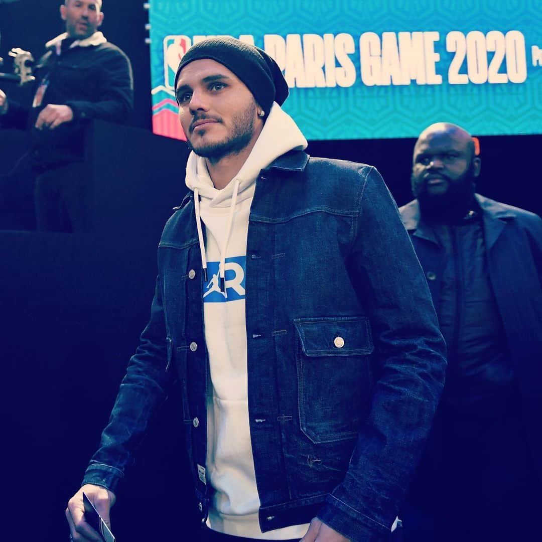 マウロ・イカルディさんのインスタグラム写真 - (マウロ・イカルディInstagram)「NBA 🏀 NIGHT . . @nba @psg @hornets @bucks」1月25日 8時49分 - mauroicardi